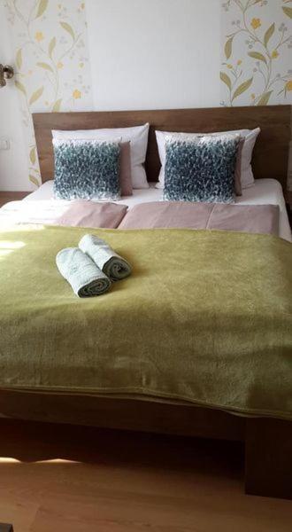 Guesthouse Kohari エゲルサローク エクステリア 写真