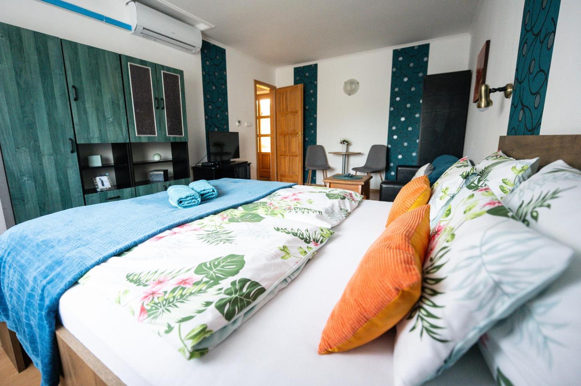 Guesthouse Kohari エゲルサローク エクステリア 写真