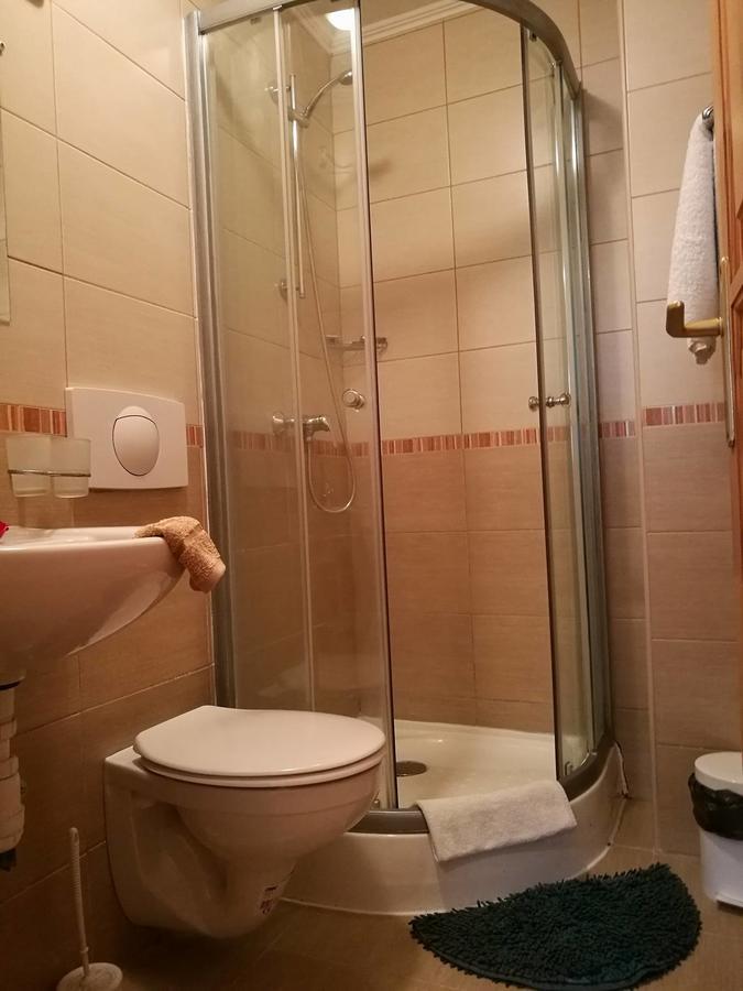 Guesthouse Kohari エゲルサローク エクステリア 写真
