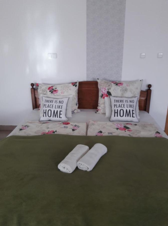 Guesthouse Kohari エゲルサローク エクステリア 写真
